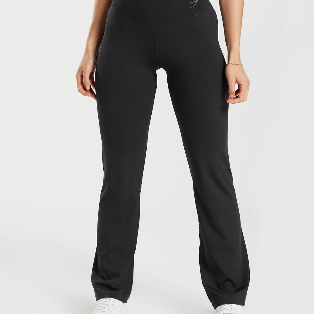 Gymshark Elevate Flared Leggings in Black
